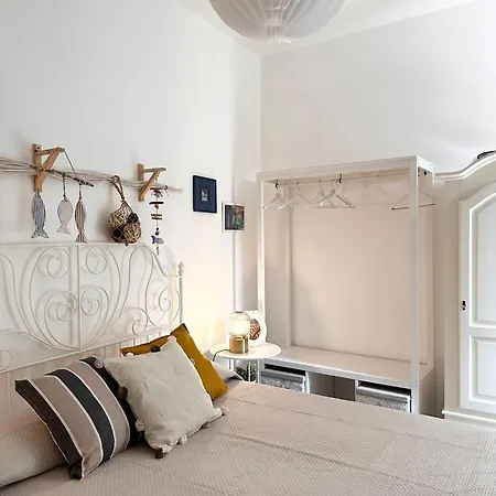 بيت ضيافة Lilly's نوتو