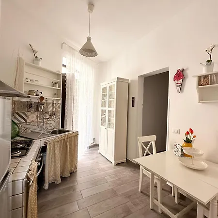 Lilly's بيت ضيافة 4*