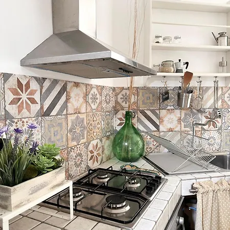 بيت ضيافة Lilly's نوتو